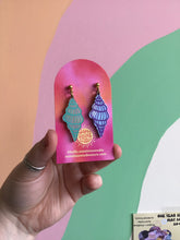 Load image into Gallery viewer, Mix N’ Match Summer Shell Earrings