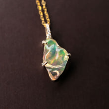 Load image into Gallery viewer, 1.745ct Eternal Flame Mexican Fire Opal Diamond Necklace 18K Yellow Gold