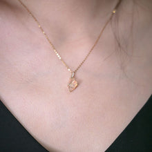 Load image into Gallery viewer, 1.745ct Eternal Flame Mexican Fire Opal Diamond Necklace 18K Yellow Gold