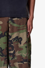 Load image into Gallery viewer, Extra Long Cargo Shorts - Camo