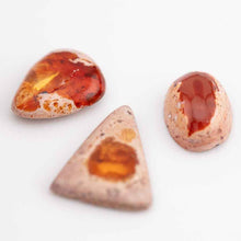 Load image into Gallery viewer, Egg-shaped Mexican Fire Opal fully surrounded structure