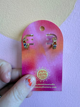 Load image into Gallery viewer, Colorful Scallop Gem Hoops