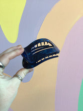 Load image into Gallery viewer, Flat Hair Claw