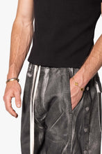 Load image into Gallery viewer, Fitted Ribbed Tee - Black