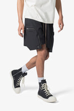 Load image into Gallery viewer, Front Pocket Geo Shorts - Black