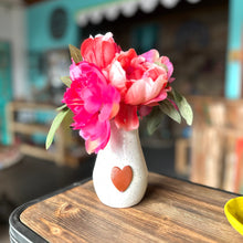 Load image into Gallery viewer, Calliope Heart Vase - Speckled White