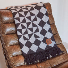 Load image into Gallery viewer, Gatsby Twill Throw Blanket