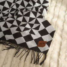 Load image into Gallery viewer, Gatsby Twill Throw Blanket