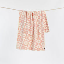 Load image into Gallery viewer, Gigi Premium Woven Towel