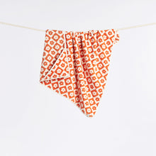 Load image into Gallery viewer, Gigi Kids Hooded Towel