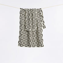 Load image into Gallery viewer, Gigi Bath Towel - Black
