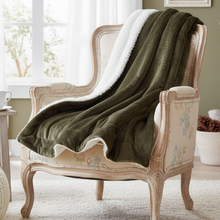Load image into Gallery viewer, Tache Super Soft Evergreen Micro Fleece Green Sherpa Throw Blanket