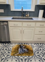 Load image into Gallery viewer, English Setter by Michael Herring Machine Washable Memory Foam Mat HMHE0007RUG