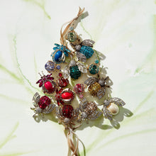 Load image into Gallery viewer, Sparkle bee hanging ornament, ruby