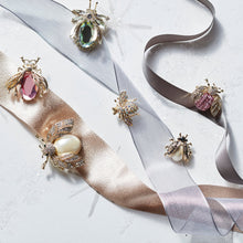 Load image into Gallery viewer, Mini bug clip set, pastel