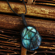 Load image into Gallery viewer, Magic &amp; Mystery Heart Of Dragon Necklace