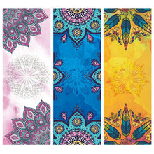 Load image into Gallery viewer, Collapsible Yoga Mat Towel