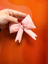 Load image into Gallery viewer, Puffy Bow Keychain