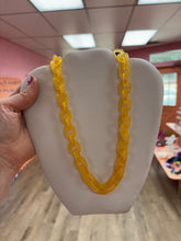 Load image into Gallery viewer, Chunky Acrylic Chain Necklace