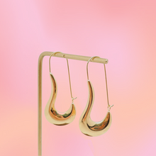 Load image into Gallery viewer, Stainless Steel Scoop Hoops
