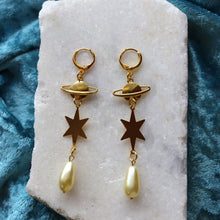 Load image into Gallery viewer, Stellar Planets Dangle Earrings