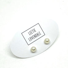 Load image into Gallery viewer, Vintage Cream Pearl Mini Stud Earrings