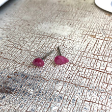 Load image into Gallery viewer, Violet Mauve Luster Faceted Teardrop Stud Earrings