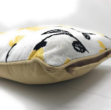 Load image into Gallery viewer, DaDa Bedding Set of 4 Pieces - Floral Garden Botanical Tapestry Throw Pillow Covers Bundle Pack - 16" x 16"