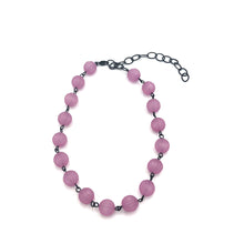 Load image into Gallery viewer, Amethyst Frosted Scalloped Amelia Necklace