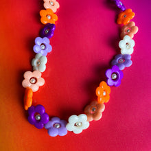 Load image into Gallery viewer, Sunset Flower Necklace