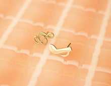 Load image into Gallery viewer, Tiny Stud Music Notes