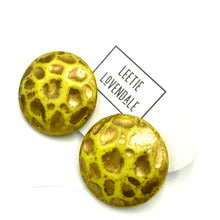 Load image into Gallery viewer, Shabby Moon Rock Retro Earrings