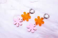 Load image into Gallery viewer, Pink/Orange Retro Flower Earrings