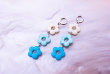 Load image into Gallery viewer, Blueberry Drip Flower Dangle