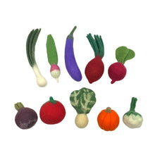 Load image into Gallery viewer, **Pre-order (Ships in 2-3 Weeks)**Handmade in Nepal 100% Wool Felt Foods Play Set for Pretend Cooking and Farmer&#39;s Market Play