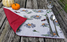Load image into Gallery viewer, Tache Floral Daisies Ladybugs Woven Tapestry Placemat Set (18114)