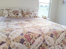 Load image into Gallery viewer, DaDa Bedding Wisteria Cottage Roses Floral Lightweight Quilted Bedspread Set (HS-1003)