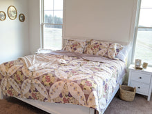 Load image into Gallery viewer, DaDa Bedding Wisteria Cottage Roses Floral Lightweight Quilted Bedspread Set (HS-1003)