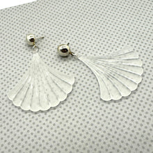 Load image into Gallery viewer, Gingko Leaf Earrings