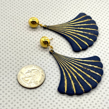 Load image into Gallery viewer, Gingko Leaf Earrings