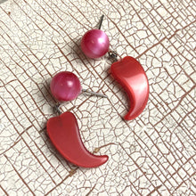 Load image into Gallery viewer, Red and Pink Swished Heart Drop Earrings