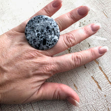 Load image into Gallery viewer, Granite Grey Speckled Lucite Silver Cocktail Ring