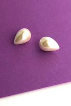 Load image into Gallery viewer, Pearl Teardrop Stud Earrings