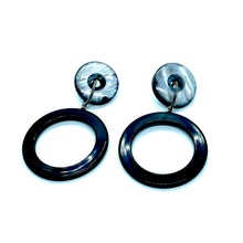 Load image into Gallery viewer, Grey Shell &amp; Black Donut Drop Earrings *