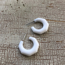 Load image into Gallery viewer, White Scalloped Mini Kit Hoop Earrings