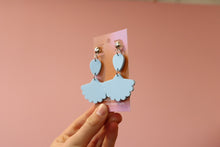 Load image into Gallery viewer, Wavy Dangle