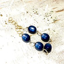 Load image into Gallery viewer, Sapphire Long Oval &amp; Gold Bubble Stations Bracelet