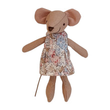 Load image into Gallery viewer, **Pre-order (Ships in 2-3 Weeks)**Miniature Mice