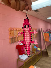 Load image into Gallery viewer, Lizard Beaded Keychain