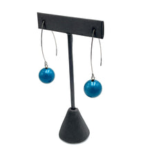 Load image into Gallery viewer, Blue Pearl Raindrop Earrings